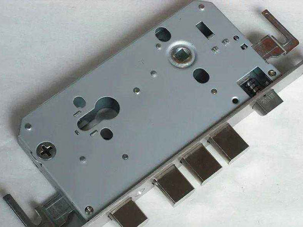 兴国24小时上门开锁公司